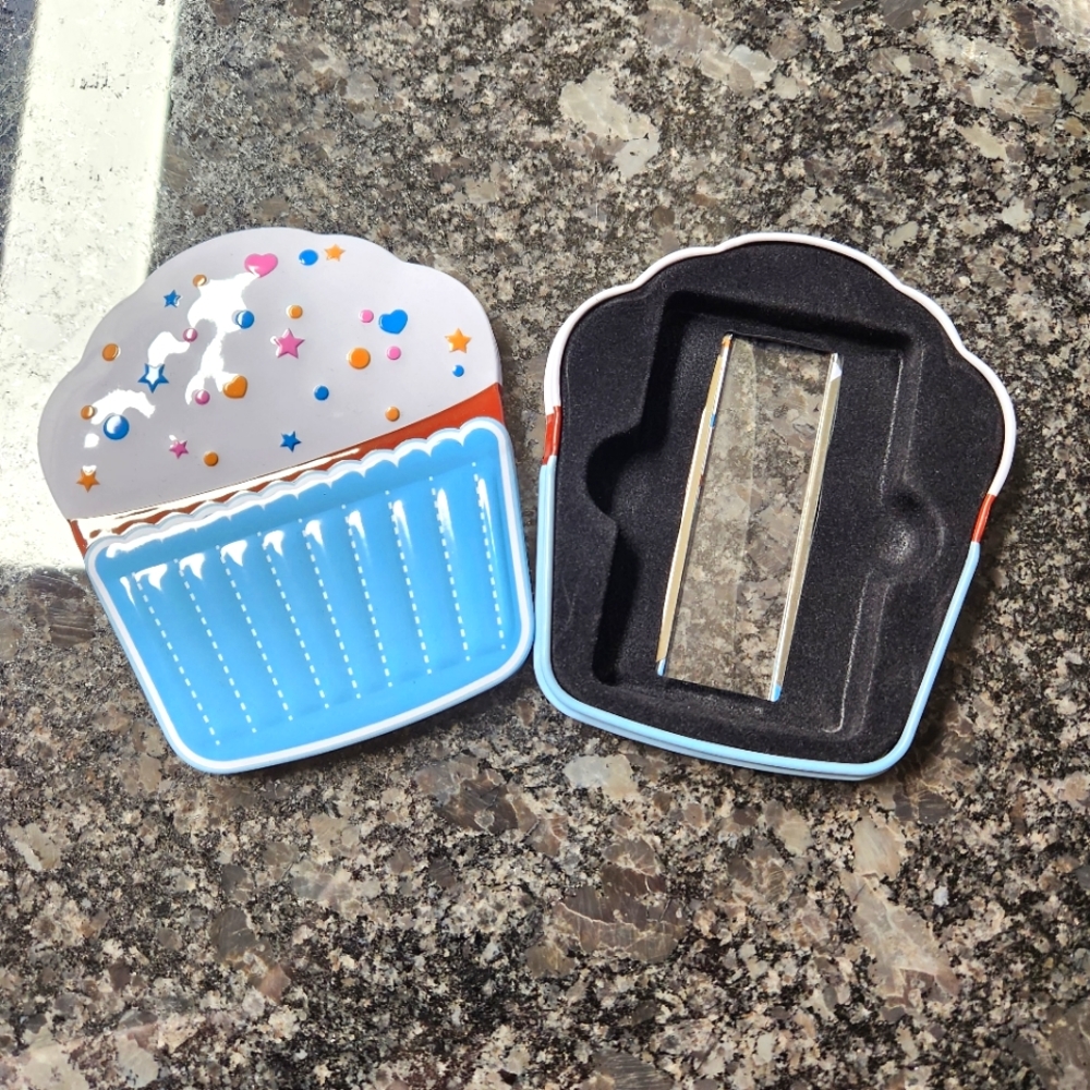 Gift card holder for gifts